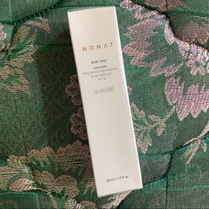Monat Sun Veil Mineral Sunscreen SPF 30 NEW